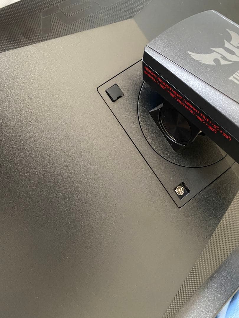 ASUS TUF Gaming VG27AQ 27インチWQHD（外箱損傷あり）