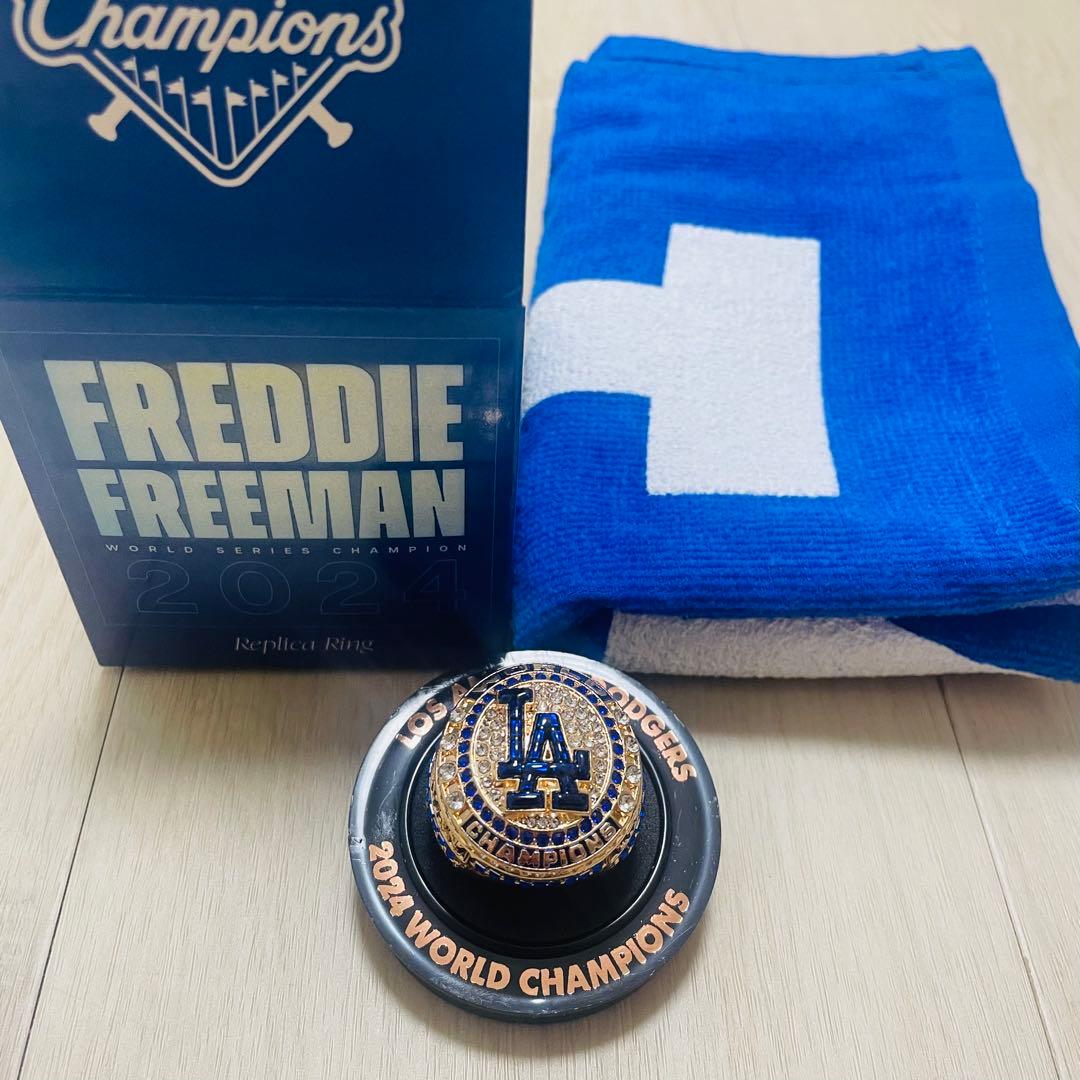 【新品未開封】ドジャース　フリーマン　ワールドチャンピオンリング & タオル