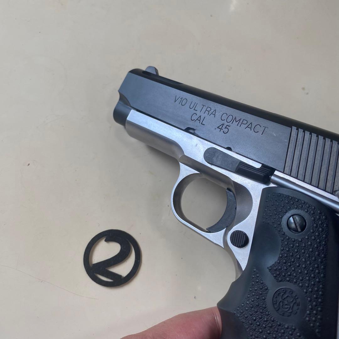 MGC V10 ウルトラコンパクト　ブローバック　ガスガン ② ホーググリップ