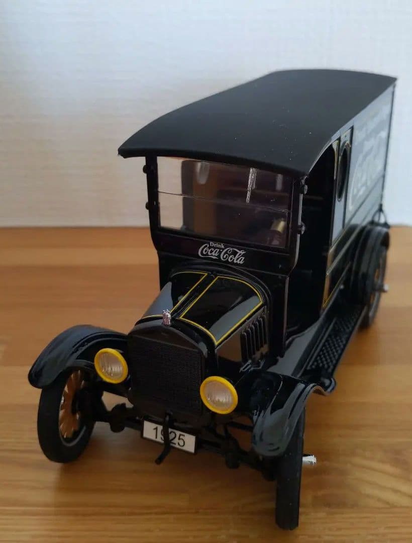 The 1925 コカコーラ DELIVERY TRUCK