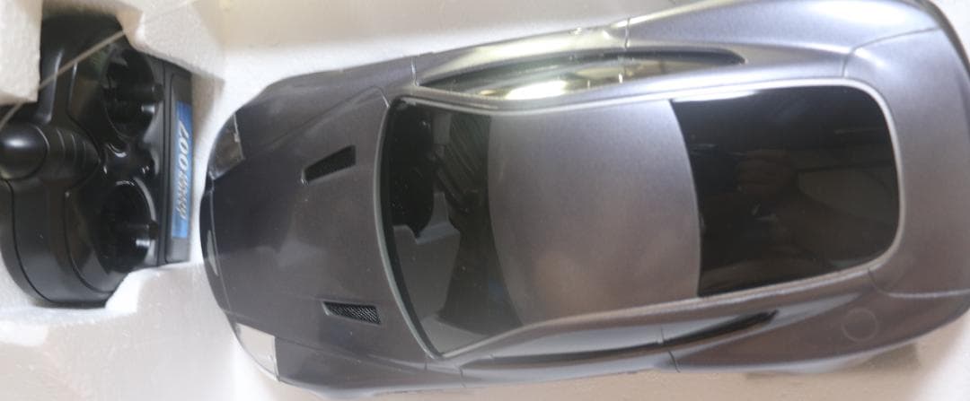 貴重ニッコー製００７／ダイ・アナザー・デー　アストンマーチンｖ１２バァンキッシュ