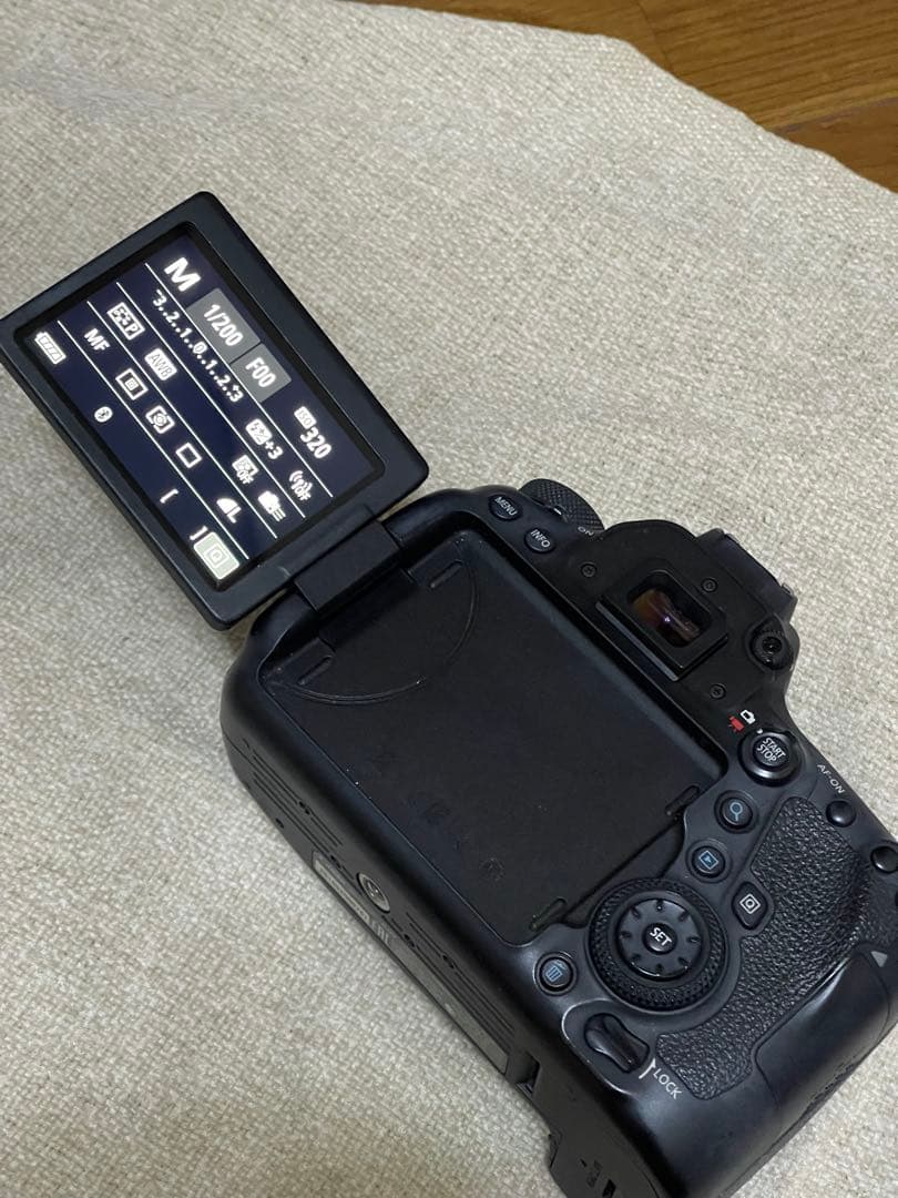 《訳あり・返品不可》Canon EOS 6D Mark IIボディ キャノン