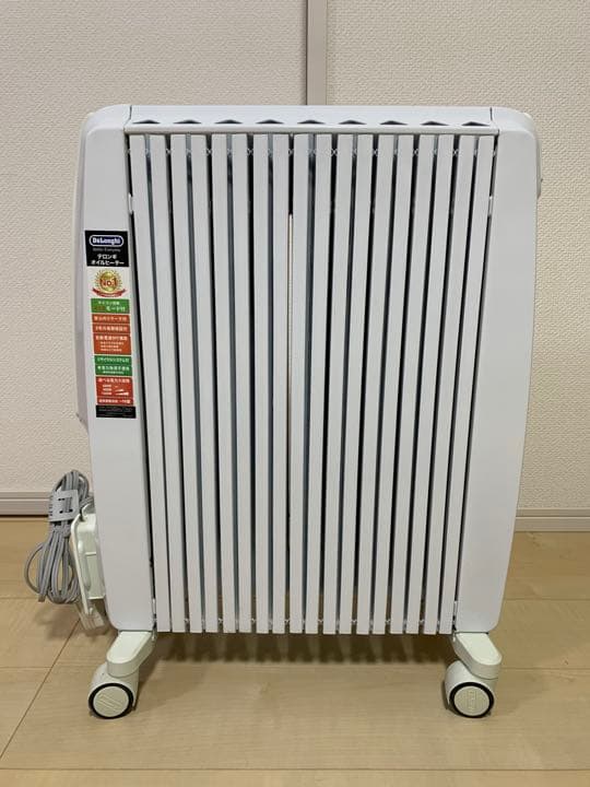 美品 デロンギ DeLonghi オイルヒーター TDD0915W カバー付