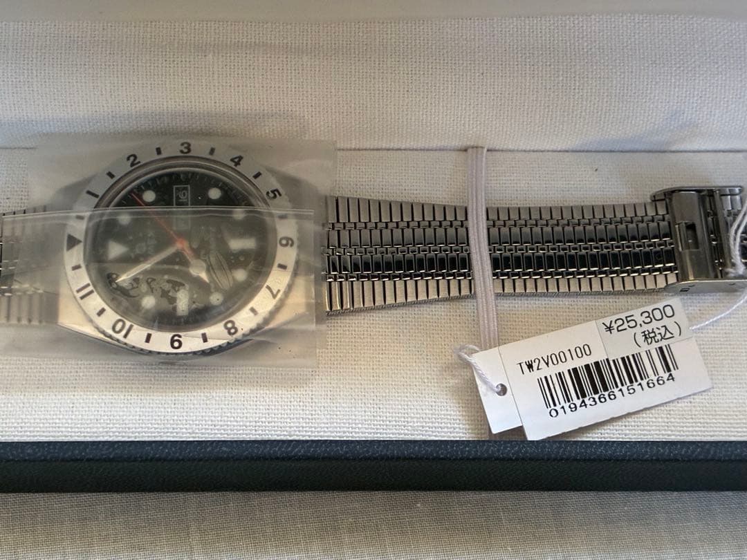 新品未使用　日本限定モデルQ TIMEX腕時計 TX-TW2V00100