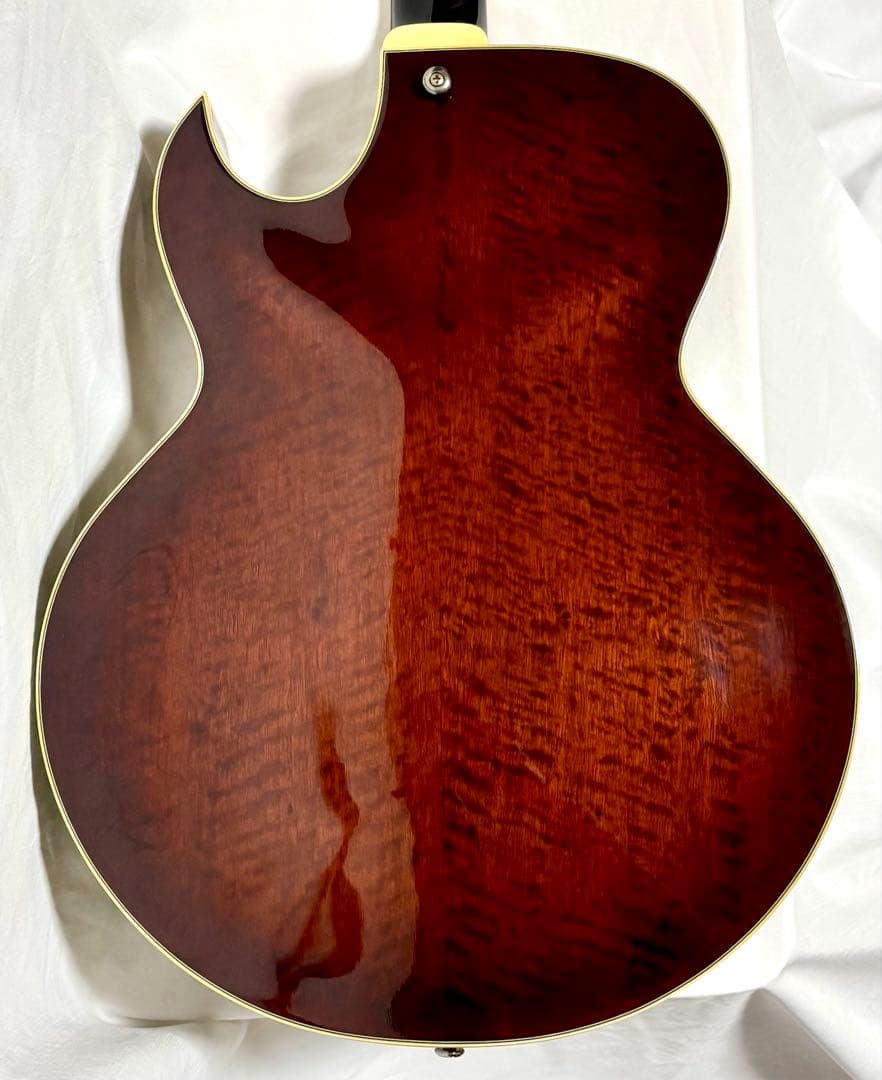 【新品弦張替済】Ibanez フルアコ AK85-DVS ARTCOREシリーズ