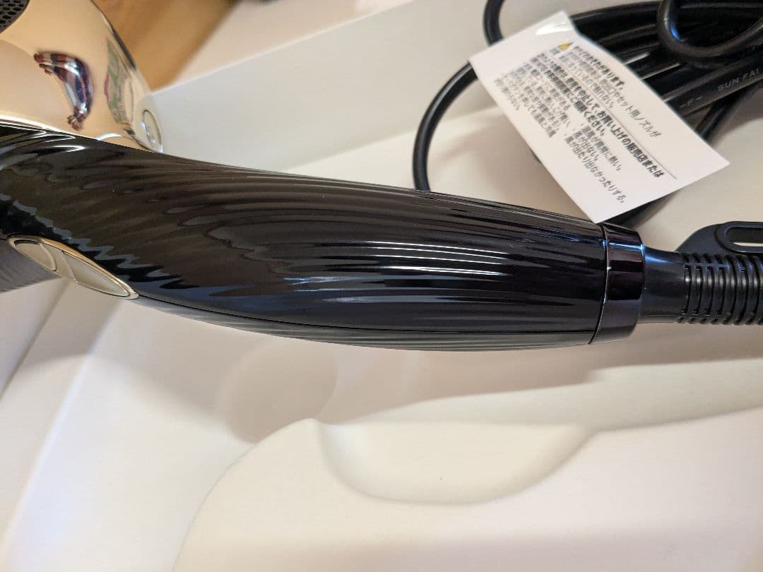 【美品】MTG Refa リファ ビューテック ドライヤーRE-AB03A