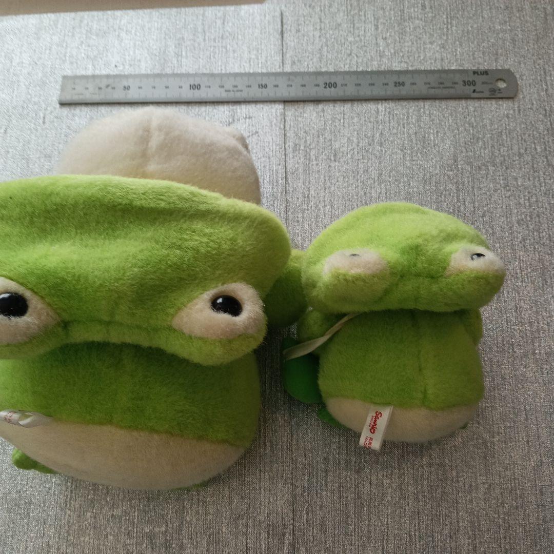 ハローキティ　カエルきぐるみ　　 大小セット