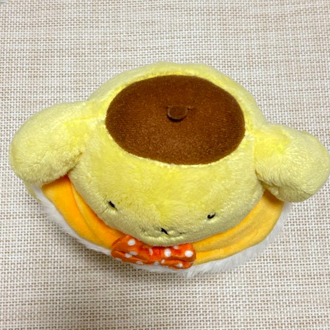 ポムポムプリン　ポーズがとれるぬいぐるみ　バースデーシリーズ　ケープ付き