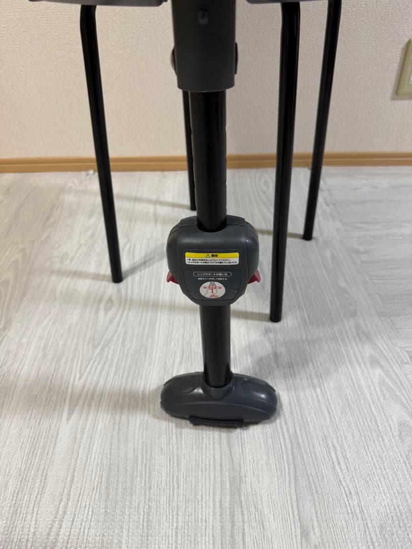 美品 Aprica フラディアラクート チャイルドシート　シェード付