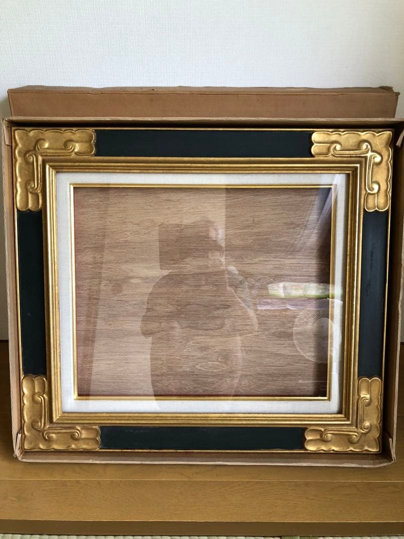 装飾的な黒金油彩額縁（箱付き）