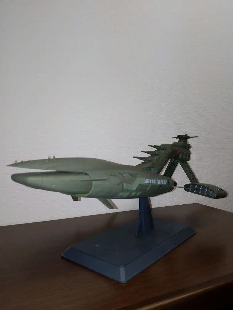 機動戦士ガンダム　メカコレ　1／400ジオン公国軍軽巡洋艦 量産型ムサイ　完成品