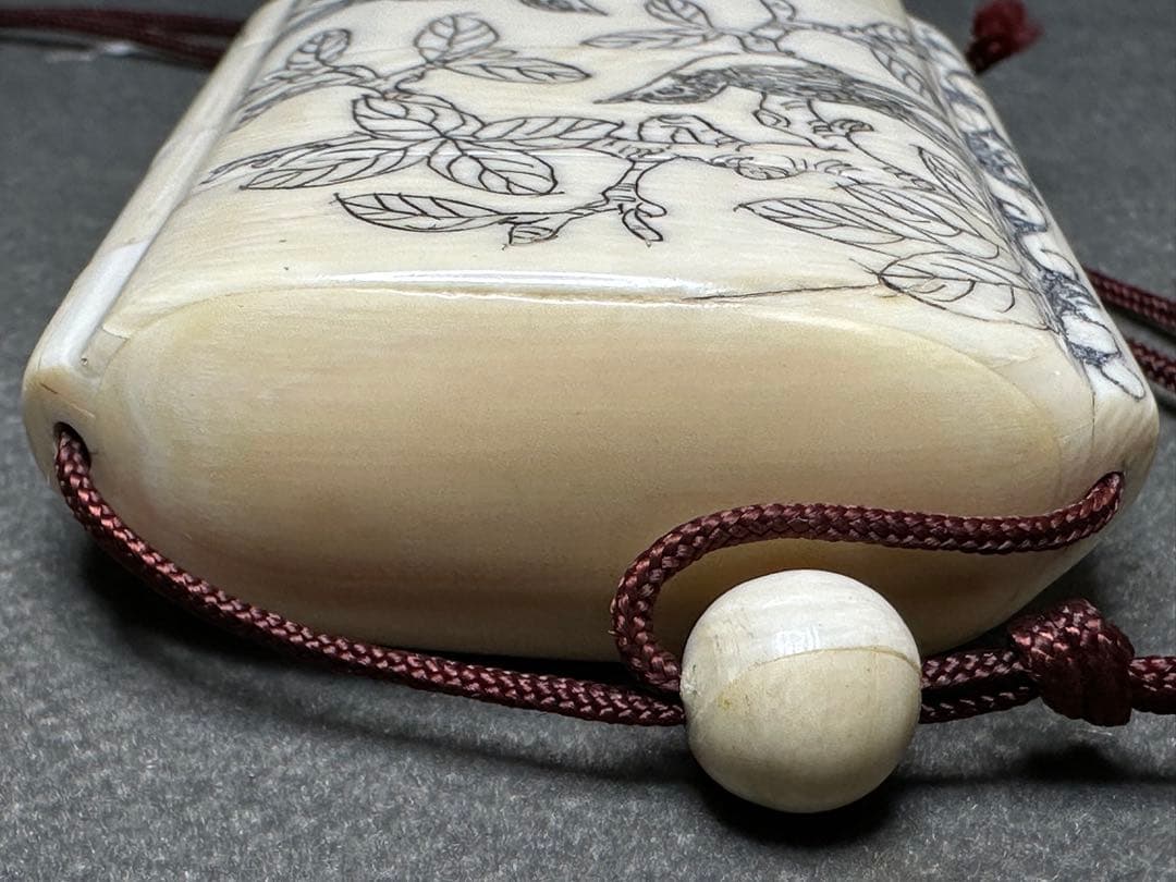 極上　印籠　根付　天然素材　置物　古美術品　 細密細工　骨董　アンティーク彫刻