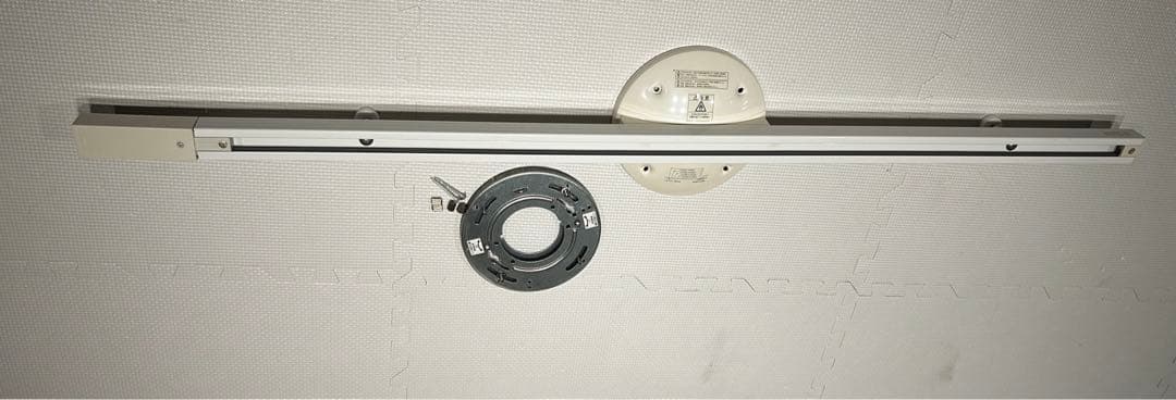 大塚家具　ペンダントライト　ダクトレール　3連