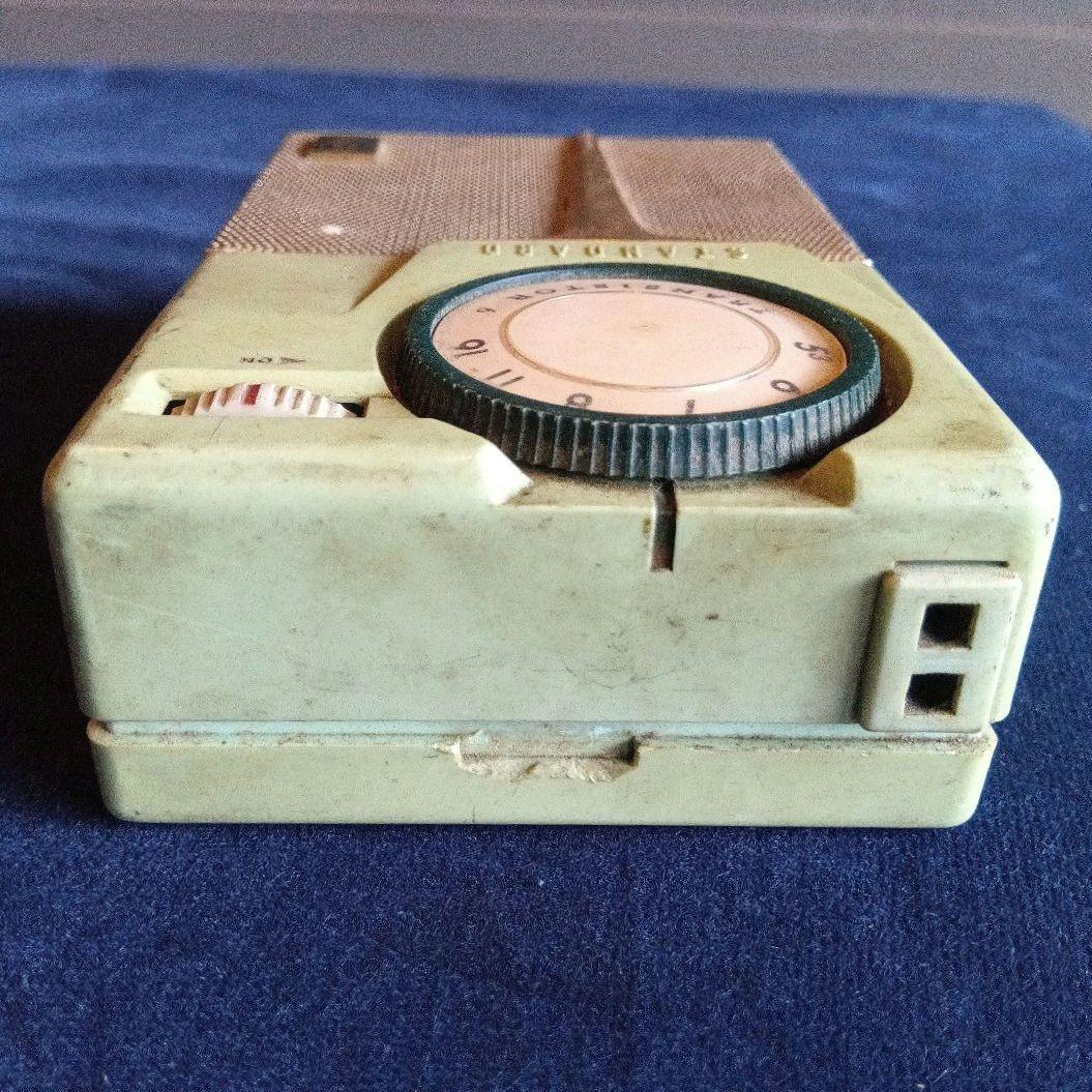 ジャンク品　トランジスタ　ラジオ　レトロ　ヴィンテージ