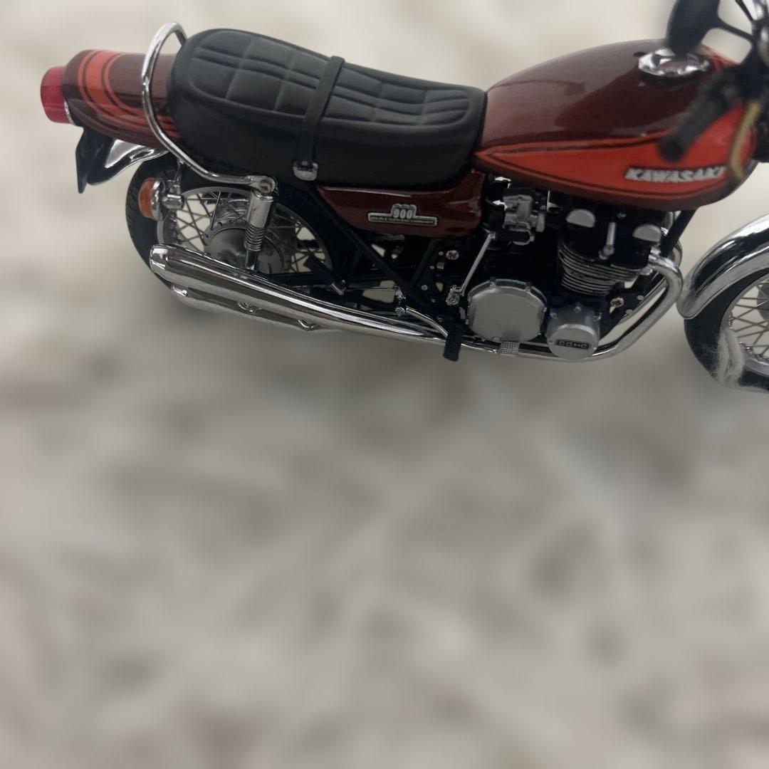 オートバイ・バイク MINICHAMPS Kawasaki Z1 900 1972 1:12