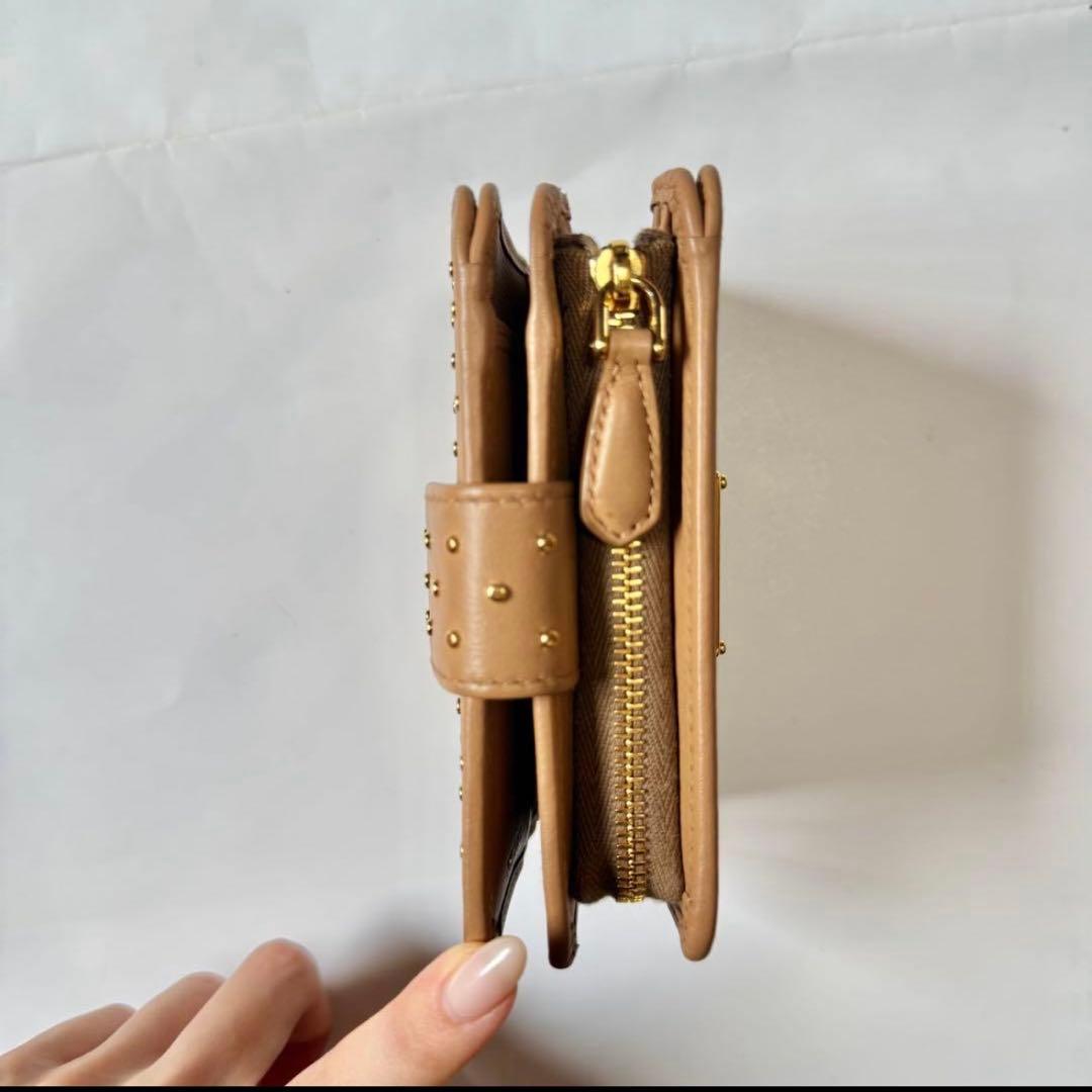 極美品 PRADA プラダ 財布 キャメル ホリデー限定 2つ折り財布