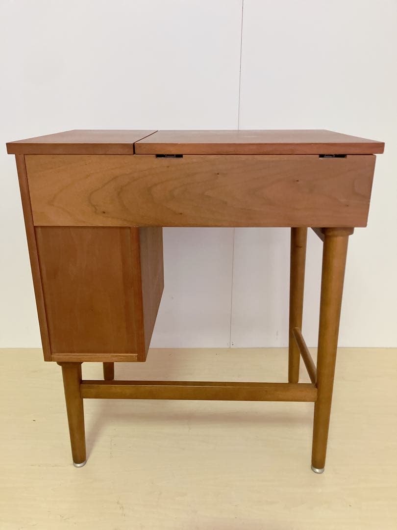 ウォールナット　ドレッサー＆チェア　コスメワゴン　デスク　チェア