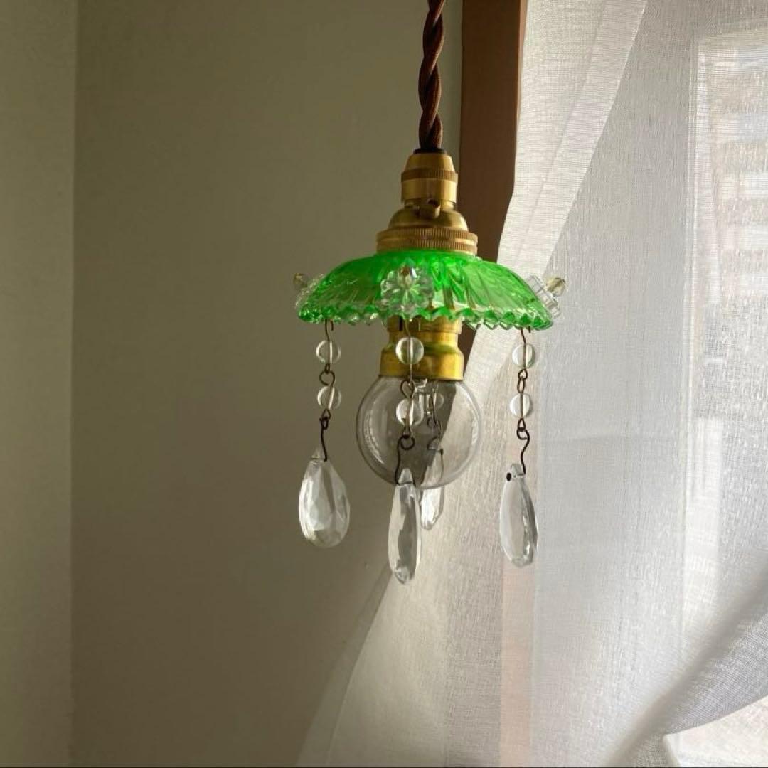 ミニシャンデリア　１９世紀　ウランガラス　フランス　超ミニシェード