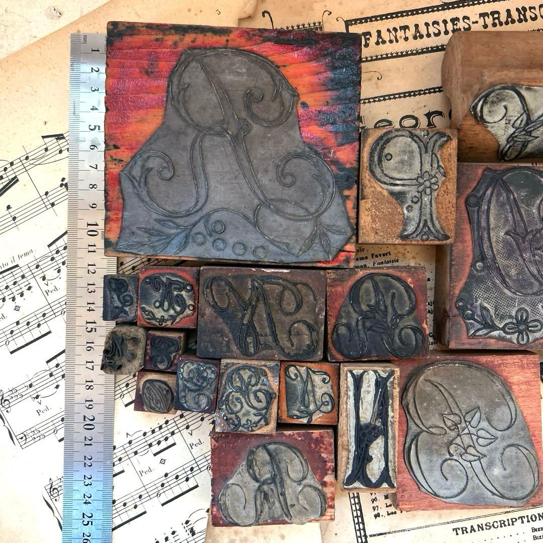 フランスアンティークスタンプ28個セット