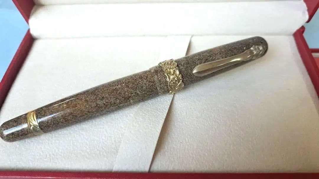 スティピュラ　エトルリア　リミテッドエディションアントニガウディカサ ミラ