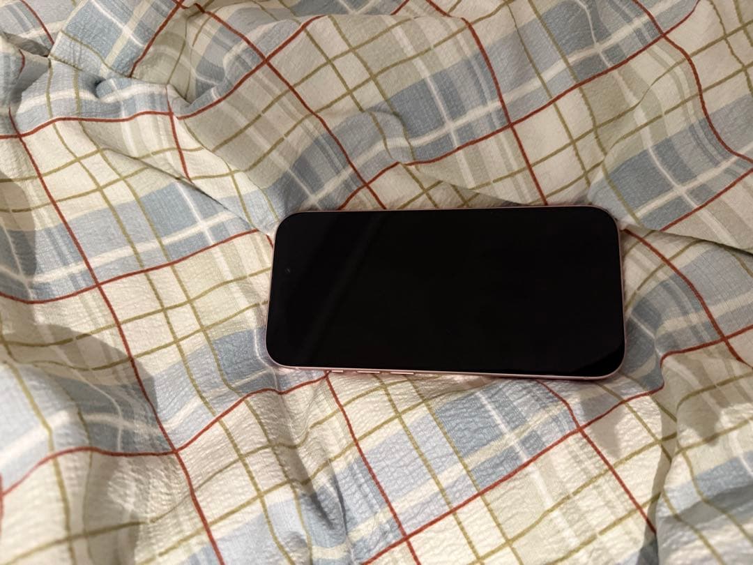 iPhone15 256 箱あり　ピンク