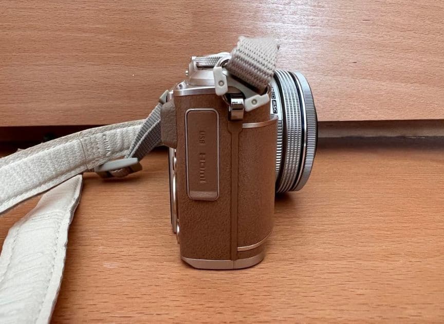 【美品】 OLYMPUS PEN E-PL9 EZダブルズームキット