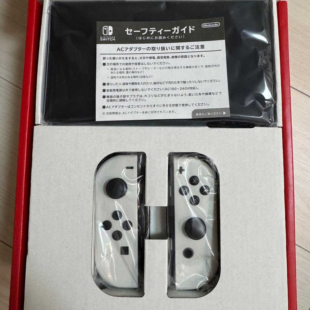 お得！Nintendo Switch 有機ELモデル + 128GBsdカード