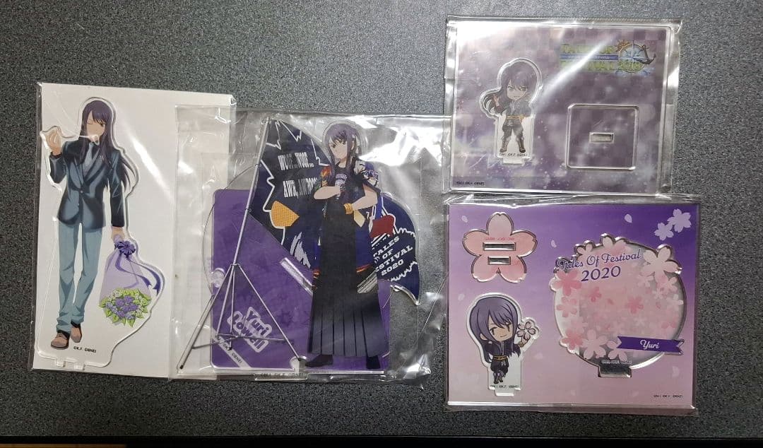 【17166円から値下げ中】テイルズ ユーリ 缶バッジ アクスタ