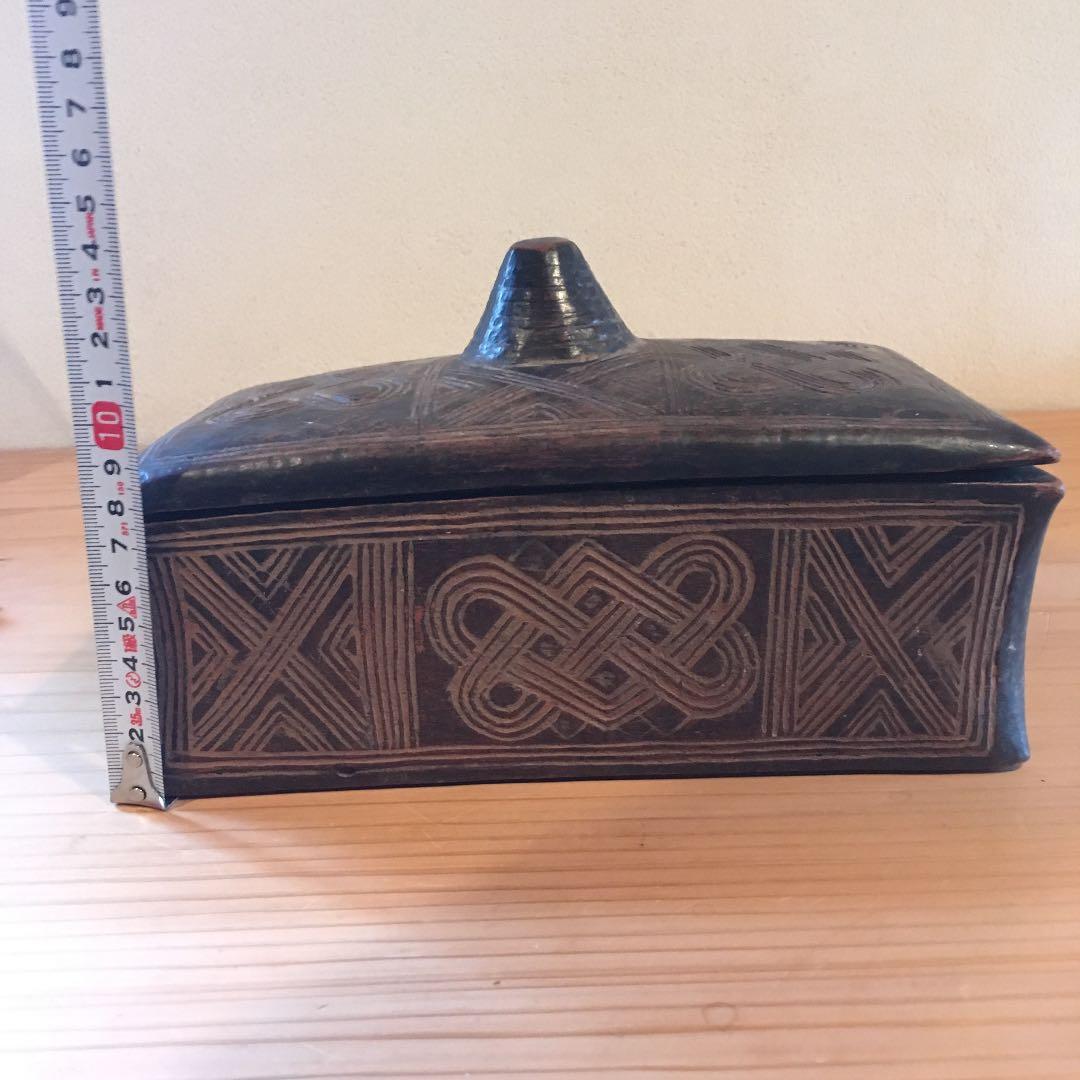 骨董品   アンティーク  小物入れ   雑貨  置物 小道具  木彫り  木箱