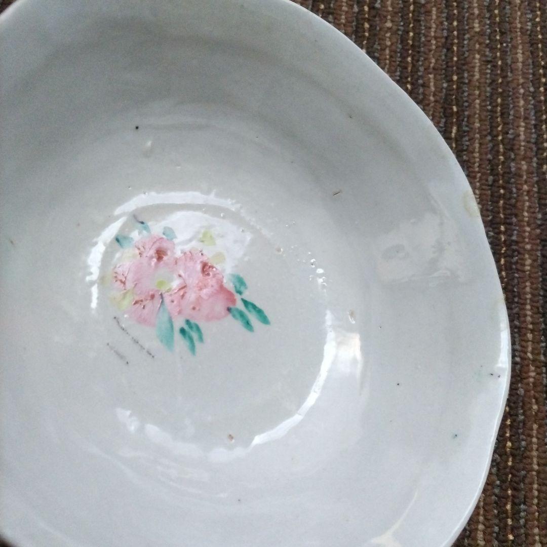 中国古玩　民国時代　碗　牡丹／芍薬？　蓮？　梅　「萬古」