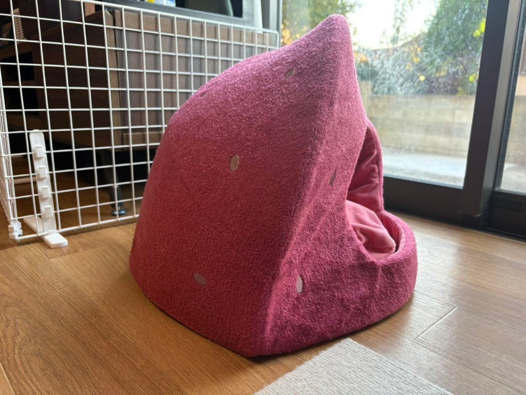 GELATO PIQUE イチゴ型ペットハウス