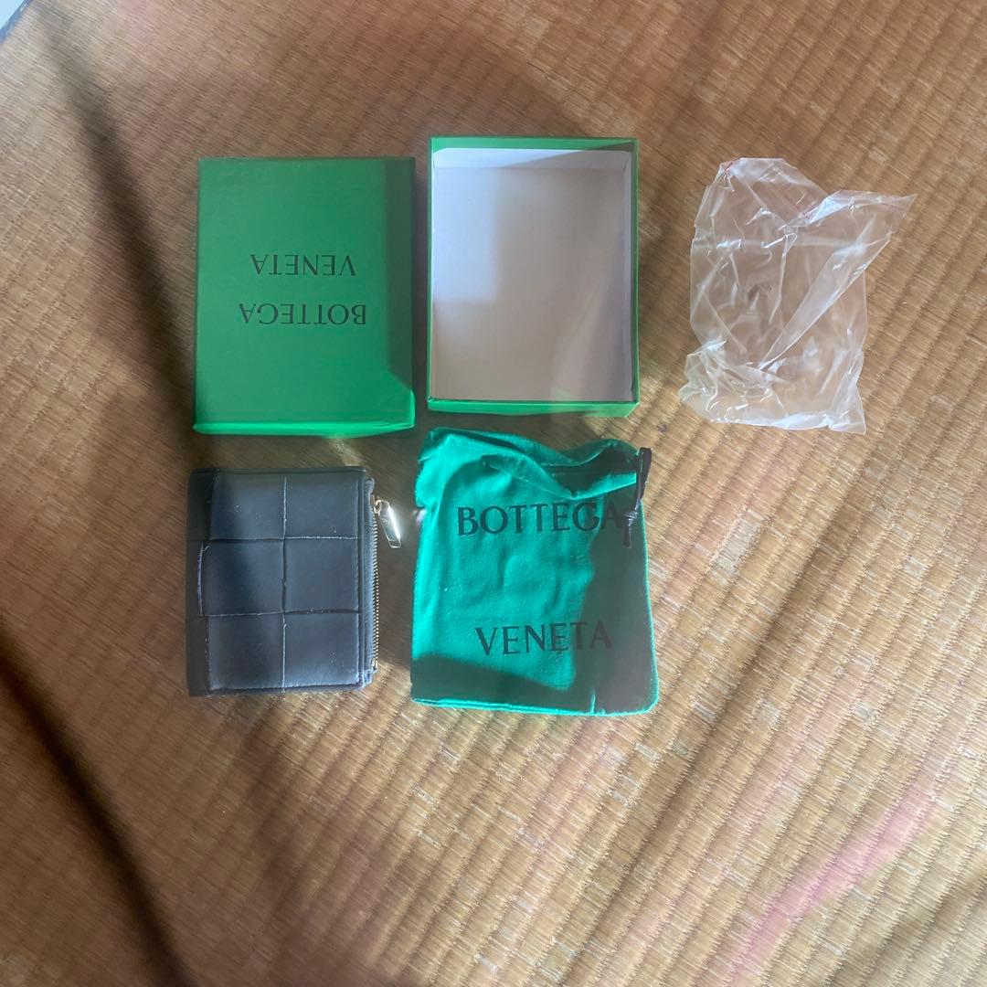 ボッテガヴェネタ　カセット　二つ折り財布