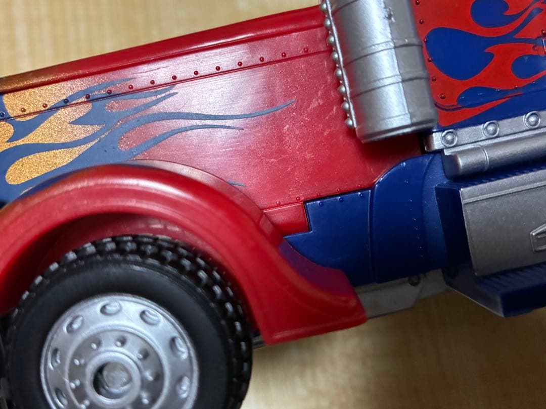 MB-11 オプティマスプライム 10周年版