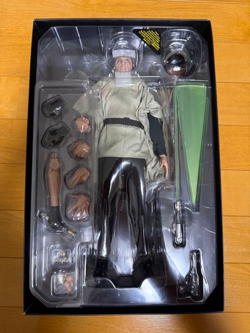 スターウォーズ　ルーク・スカイウォーカー ホットトイズ　フィギュア