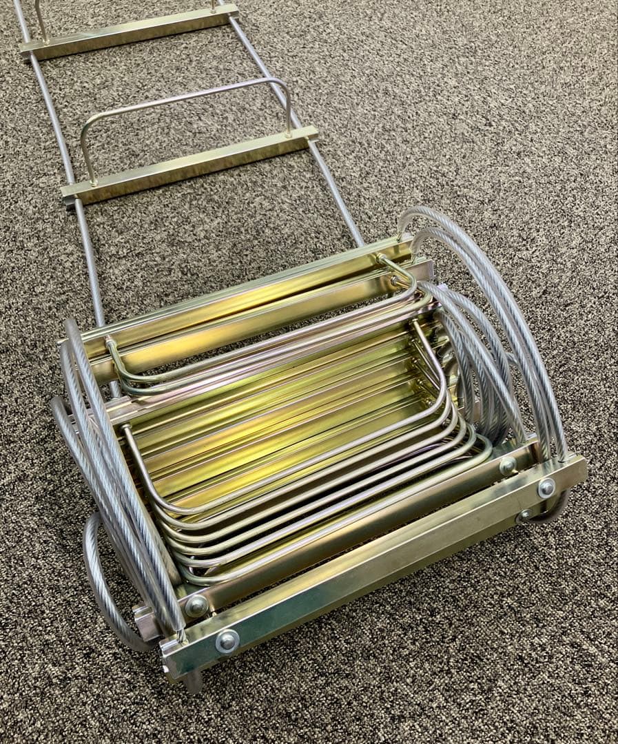 未使用　金属製避難はしご　5.8m ワイヤーラダー　美品　国家検定合格品　防災