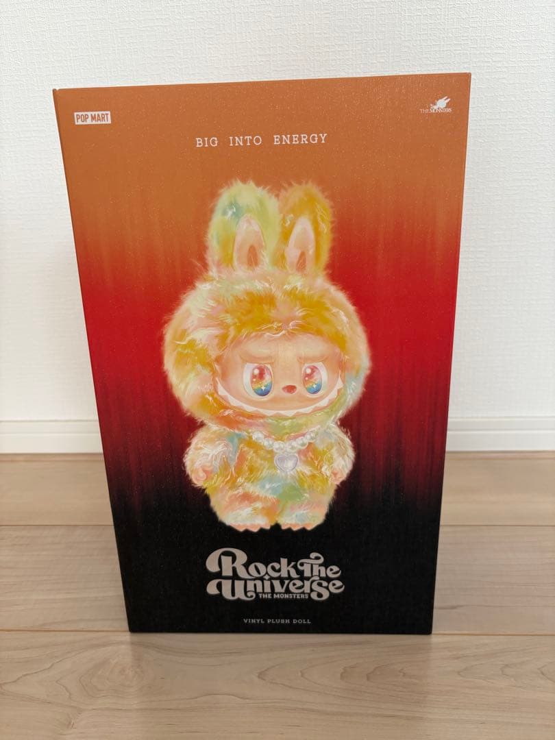 ラブブBig into Energy ROCK THE UNIVERSE