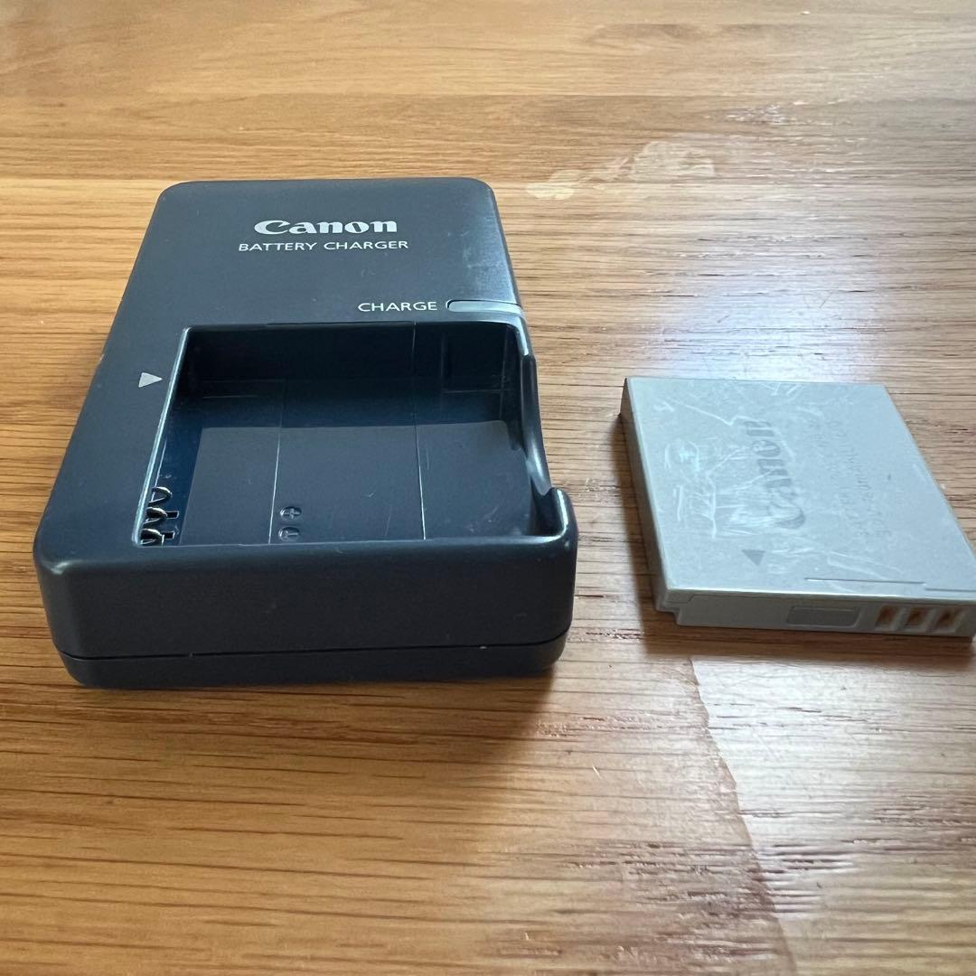 【希少美品】Canon IXY 210is キャノン デジカメ コンデジ 赤