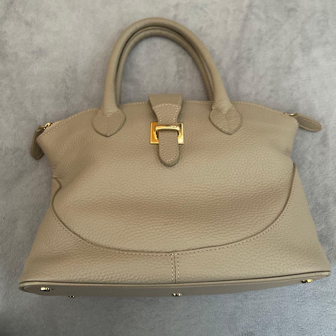 WAKO ベージュレザーハンドバッグ