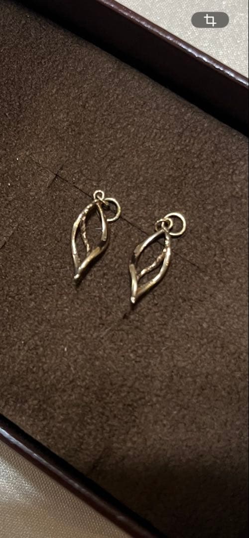 agete✴︎リーフピアスチャーム5k