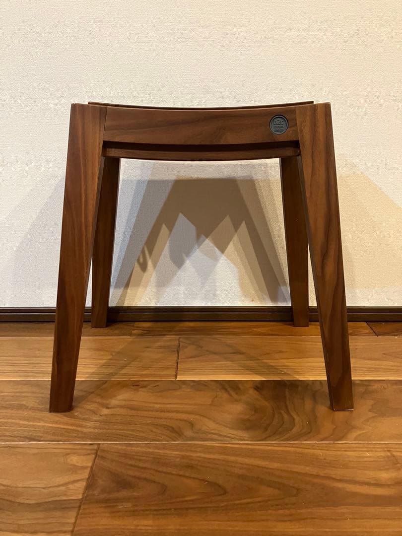 b2c sarasa design ウォルナット スツール　インテリア　高級