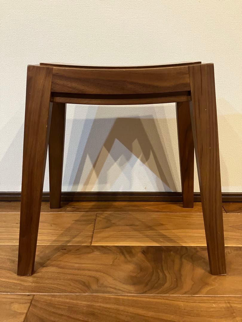 b2c sarasa design ウォルナット スツール　インテリア　高級