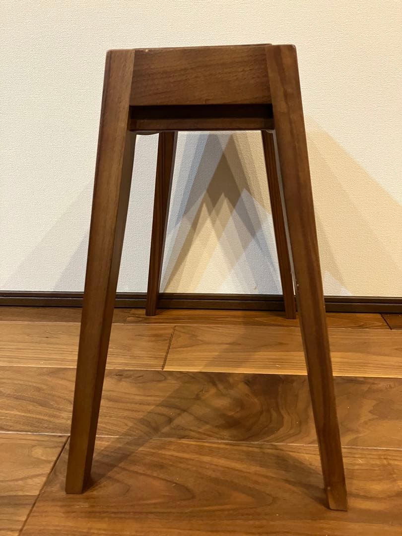 b2c sarasa design ウォルナット スツール　インテリア　高級