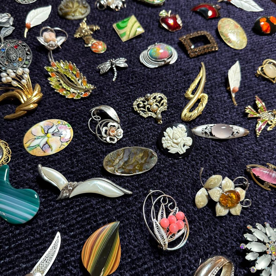 【vintage】ブローチ　120点以上　大量　まとめ売り　セット