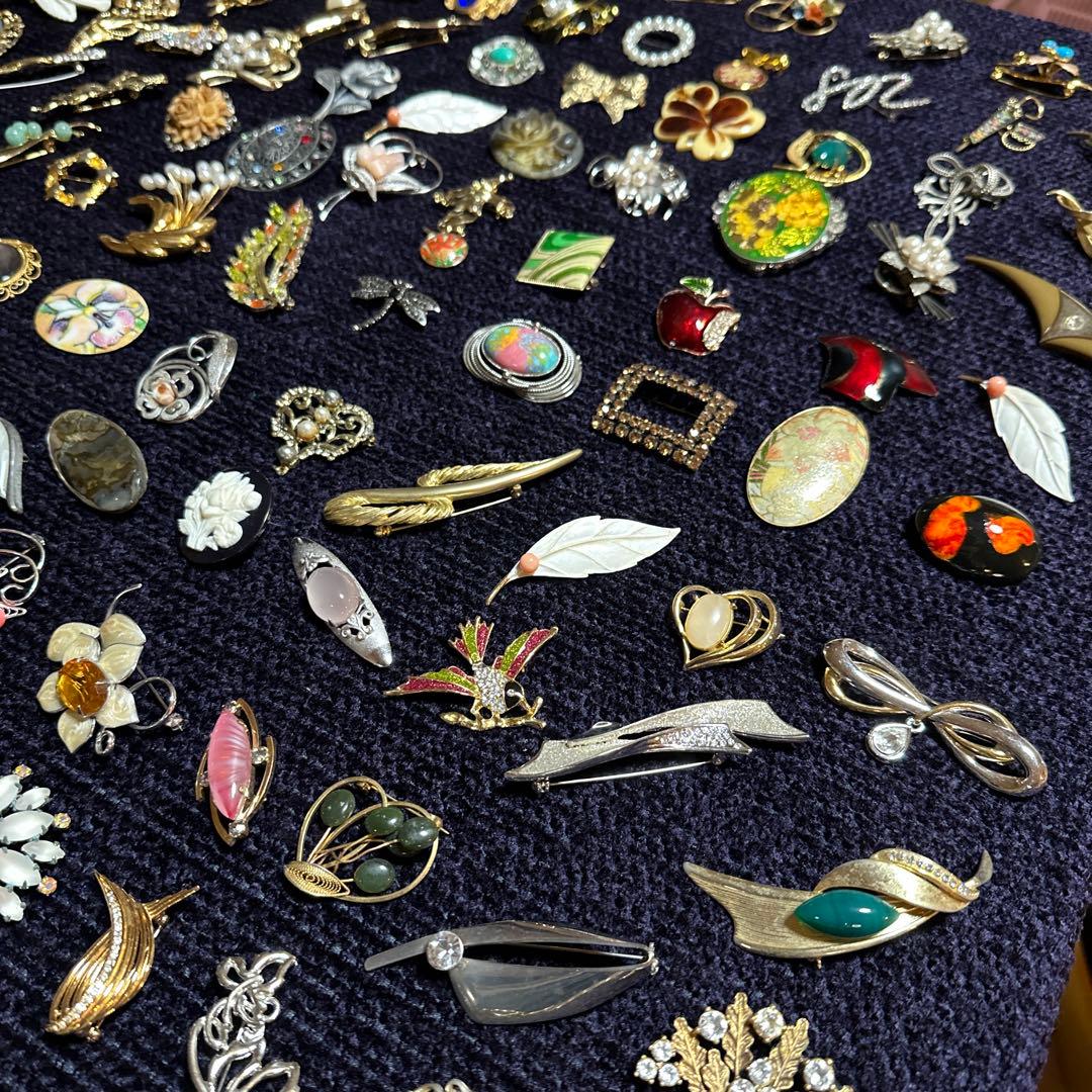 【vintage】ブローチ　120点以上　大量　まとめ売り　セット