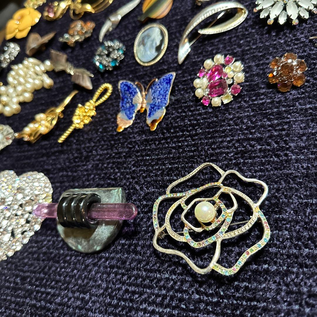 【vintage】ブローチ　120点以上　大量　まとめ売り　セット