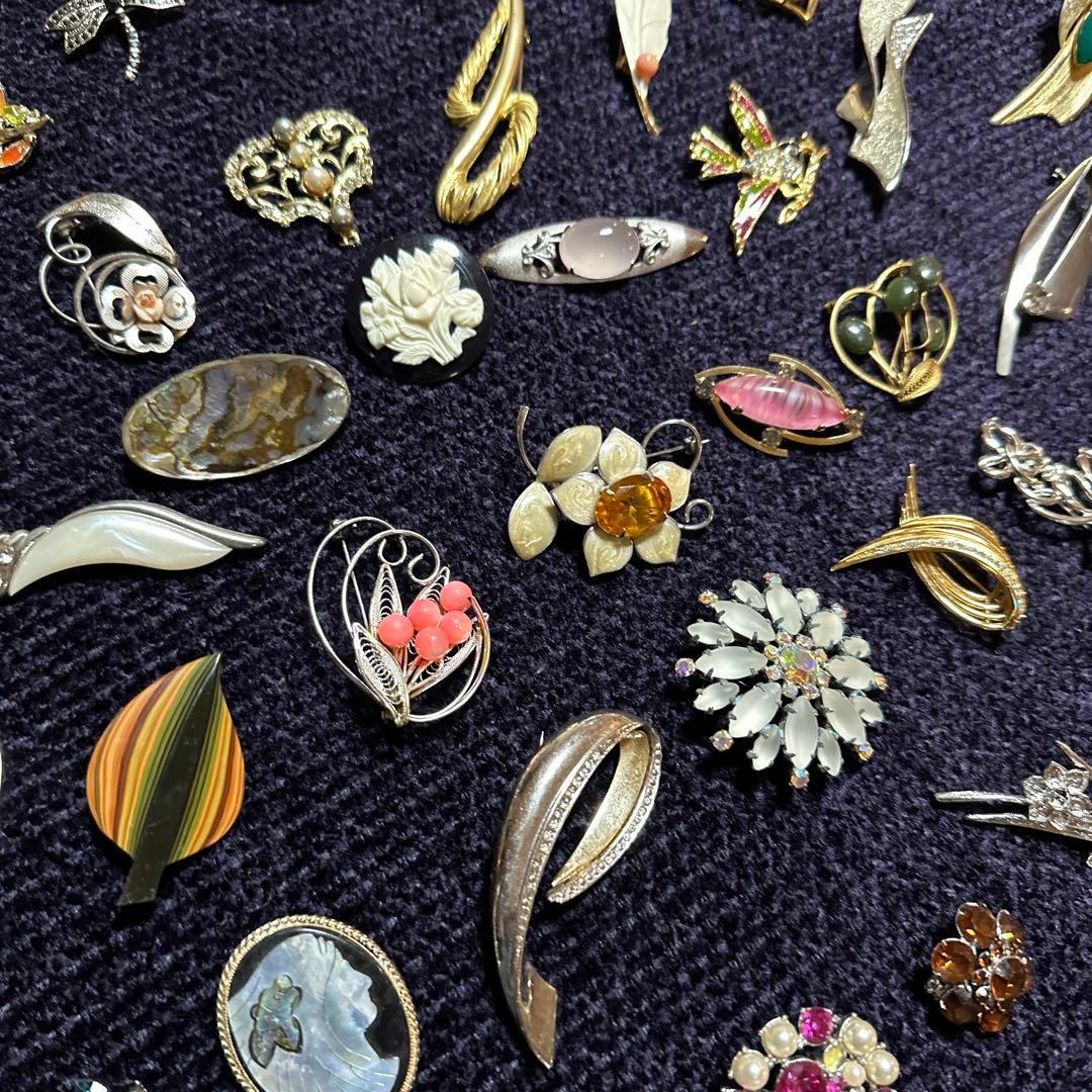 【vintage】ブローチ　120点以上　大量　まとめ売り　セット
