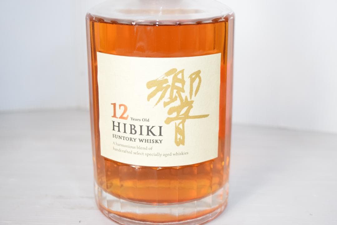 サントリー 響 HIBIKI 12年 700ml 43% 国産ウイスキー 未開栓