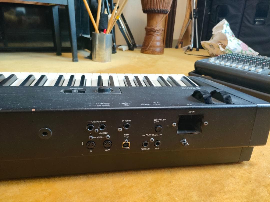 YAMAHA ヤマハ Stage piano CP33