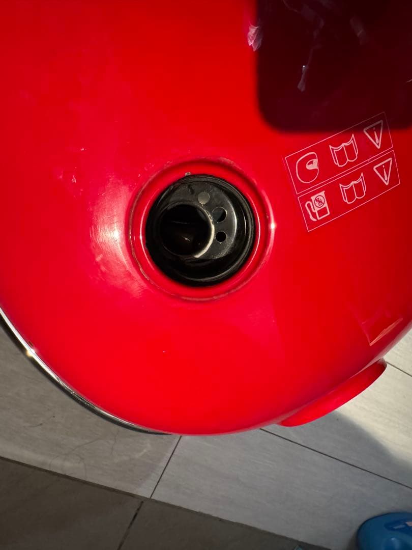 トライアンフ　タンク　triumph ボンネビル　スクランブラー