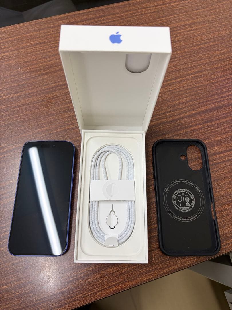 Apple iPhone 16 Simフリー　128GB ウルトラマリン+オマケ